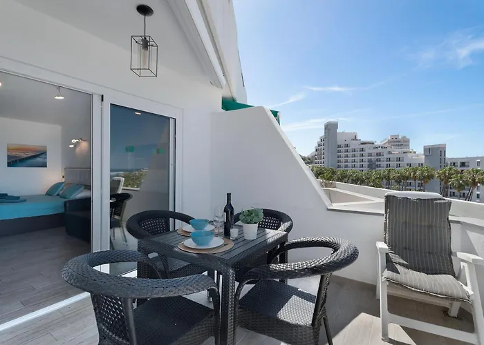 Flores 407 * Playa Feñabe