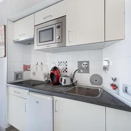 Flores 407 Apartment *